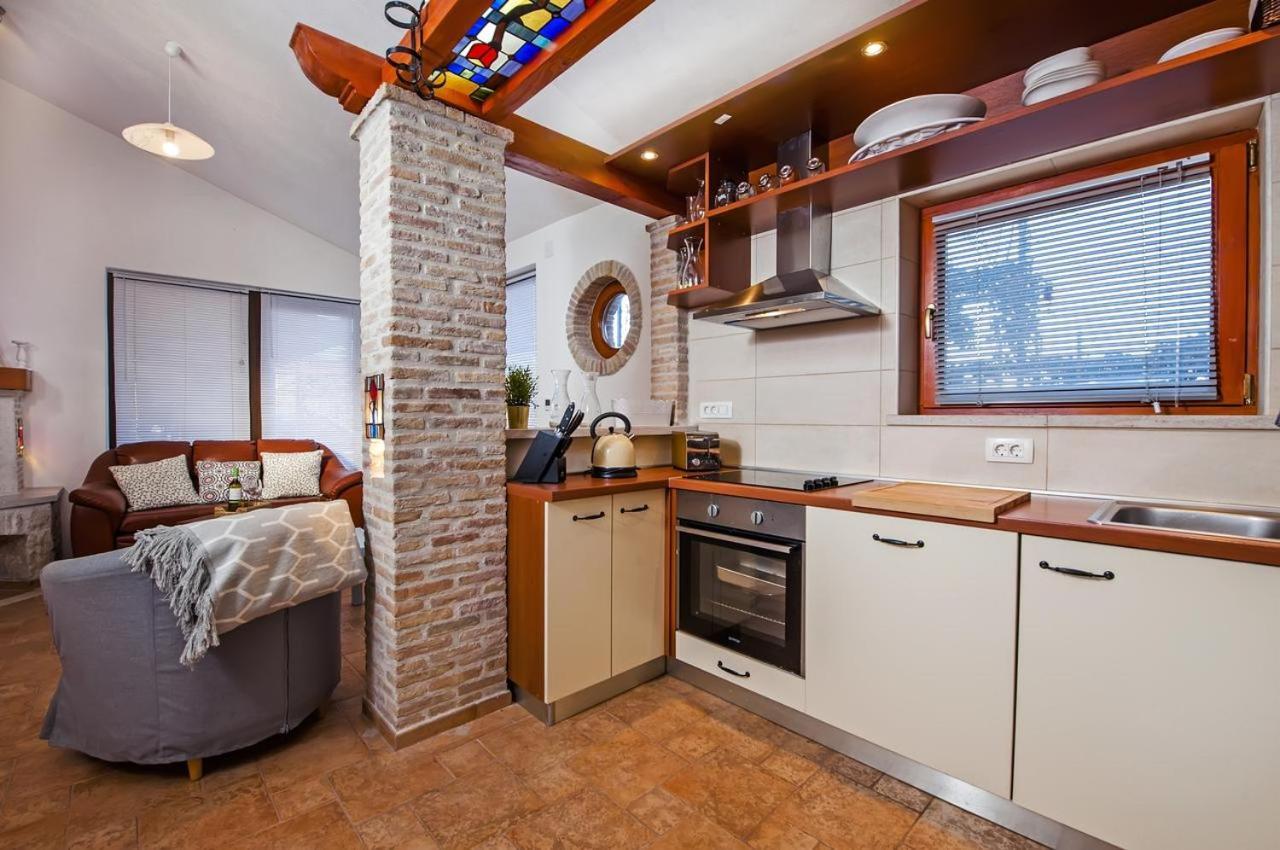 "Art House" Rovinj-Holiday, Holiday Home To Rent Rovinjsko Selo Eksteriør bilde