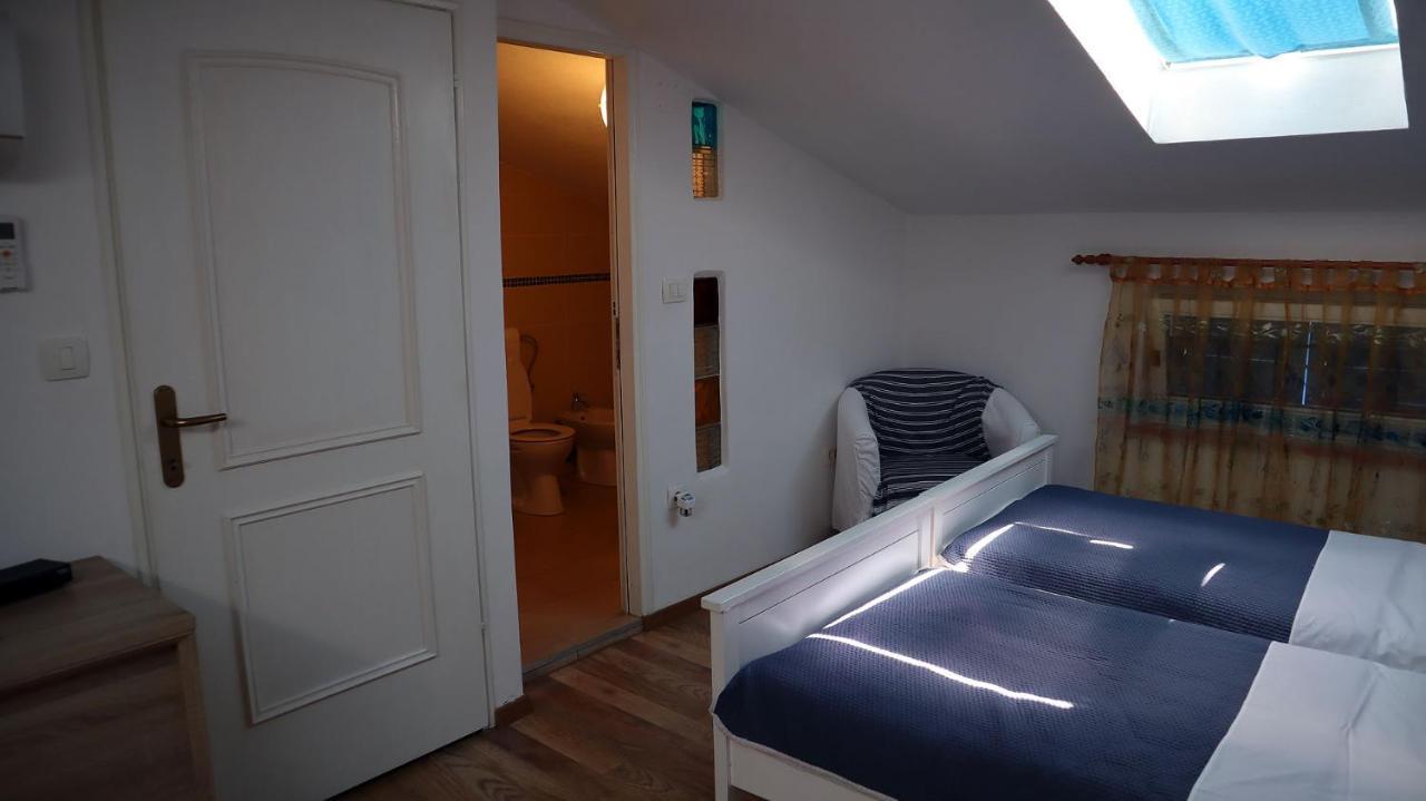 "Art House" Rovinj-Holiday, Holiday Home To Rent Rovinjsko Selo Eksteriør bilde